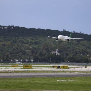 Mexicana Debuts E195-E2, Cuts Fuel Use by 29%