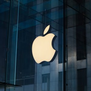 Apple Moves to Reduce China Dependence With Rare Earth Deal
