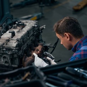 Mexico’s Auto Parts Hit by Tariffs, Output Down 8.6% YTD