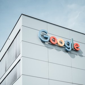 Google Advances the Integration of Wearables With LLMs