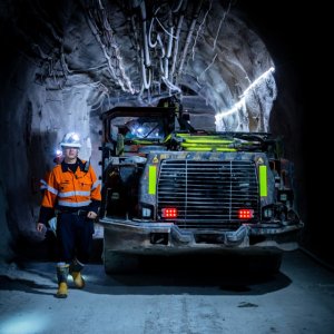 Newmont Plans Cost Cuts; Thousands of Jobs at Risk