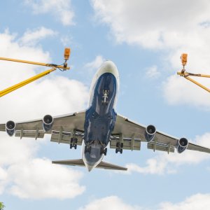 Mexico’s Aviation Sector Struggles With Safety, Infrastructure