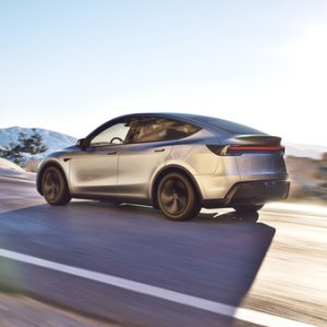 Tesla’s US EV Share Drops Below 40% for First Time Since 2017