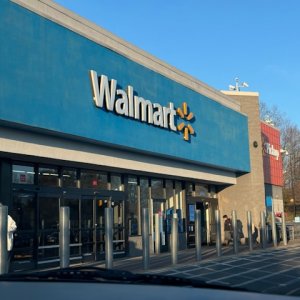 Walmex Reports 9% Profit Decline in 3Q25 Amid Rising Costs