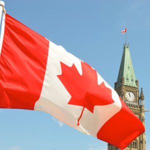 Canadian Prime Minister Carney to Meet Trump Amid Tariff Disputes