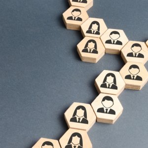 CNE Ends Asymmetric Regulation on PEMEX Contracts