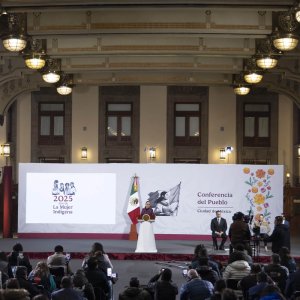 Casino Money Laundering Probe / Old Politicians Join Gen Z March