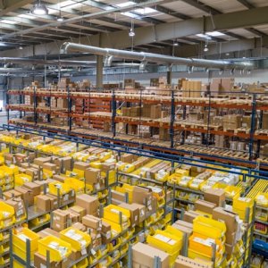 AI Reshapes Logistics but Workers Report Limited Training Access
