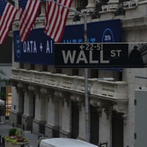 Wall Street Rises After Senate Progress on Shutdown Deal