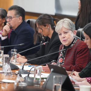 Bárcena Presents New Environmental Agenda to Congress