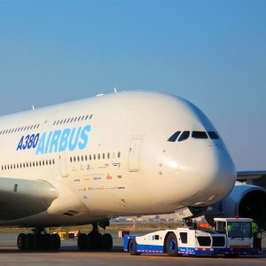 Airbus Speeds Year-end Deliveries to Reach New Goals