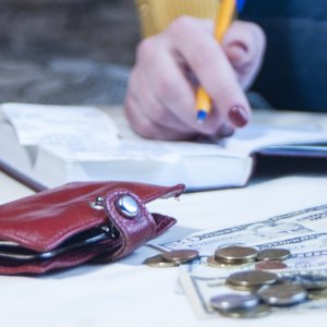 PEMEX Support Drives MX$284 Billion Revenue Gap