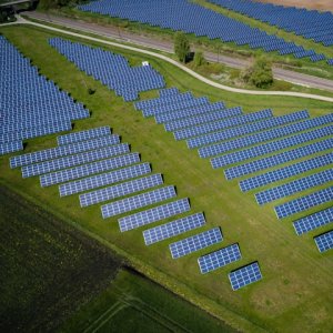 Renewable Jobs Grow Amid Automation, Friction