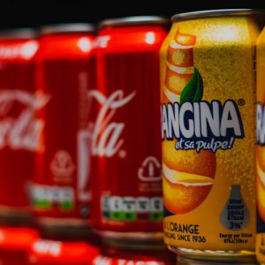 WHO Urges Higher Taxes on Sugary Drinks, Alcohol