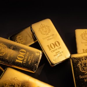 Gold, Silver Hit Record Highs Again Amid Greenland Threats