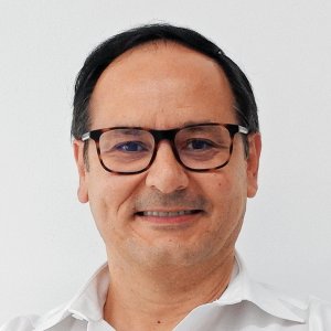 Empowering New Generations to Grow into Future Leaders